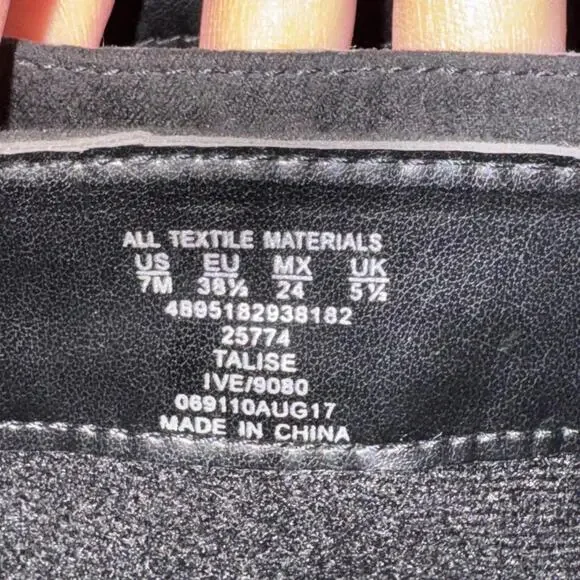 Vintage Simply Styled Talise Black Boots - size 7 - Picture 5 of 7